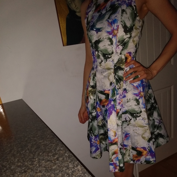 Bouffant lined Dress for cocktail - Picture 2 of 2